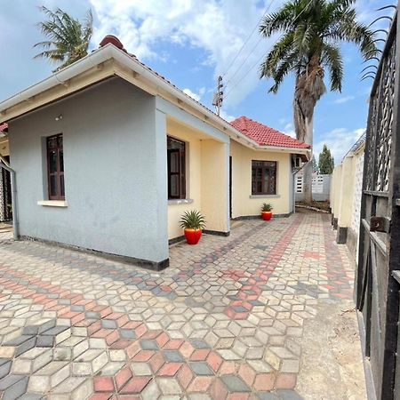 Silent Home Dar es Salaam Extérieur photo